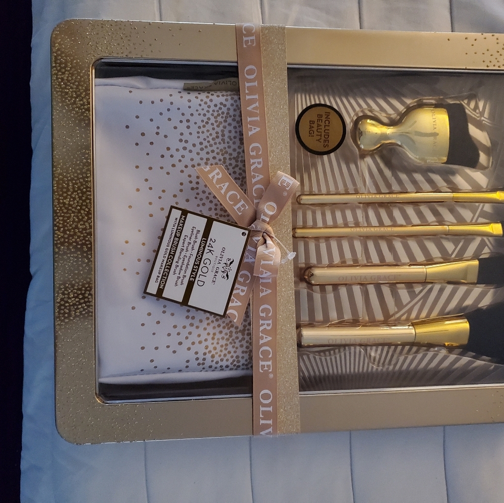 Make up brush collection and beauty bag